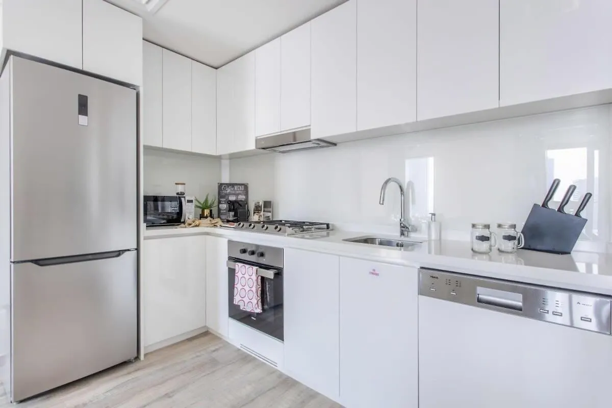 Frank Porter - Ahad Residences Dubai