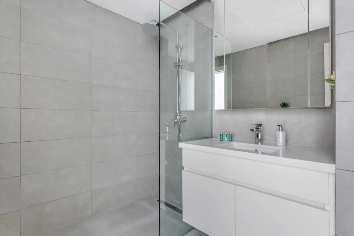Frank Porter - Ahad Residences Dubai