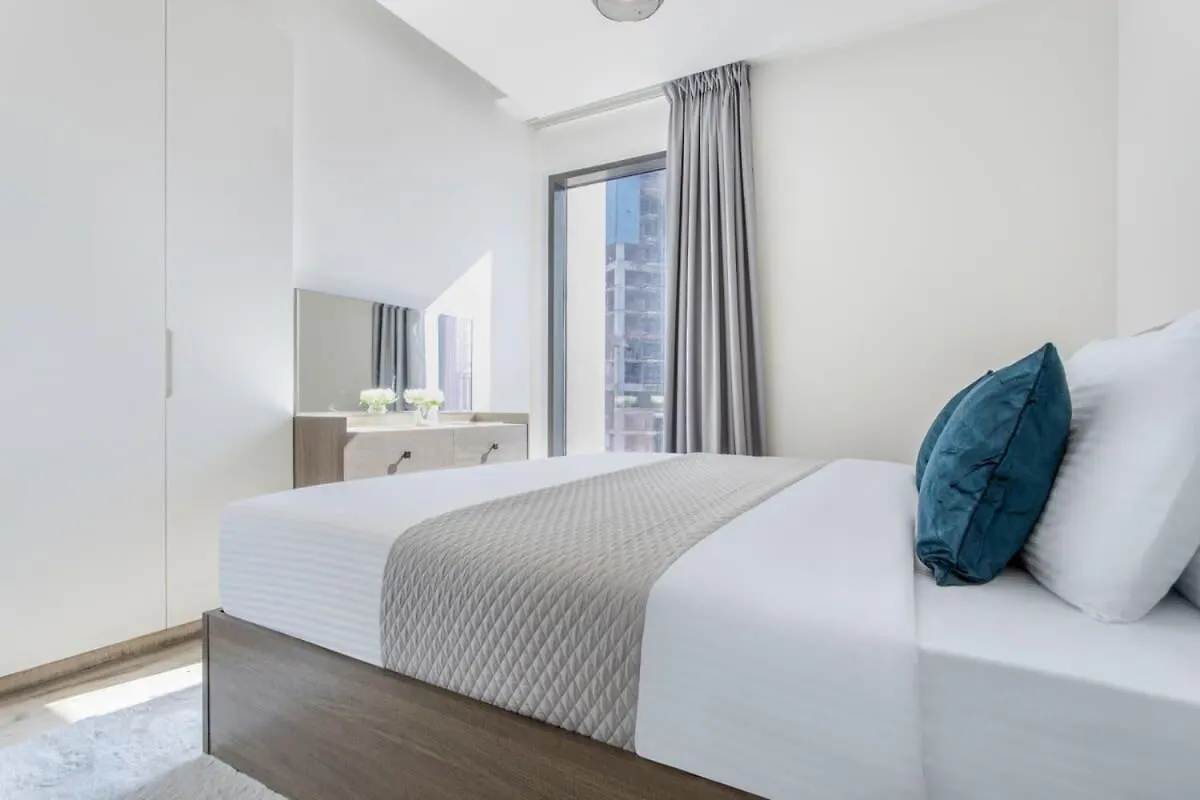 Frank Porter - Ahad Residences Dubai Apartment